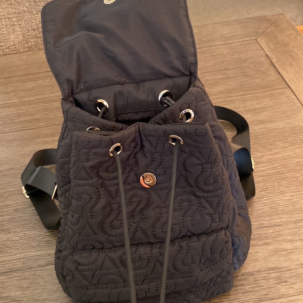Guess quilted backpack purse black bag - Picture 2 of 3